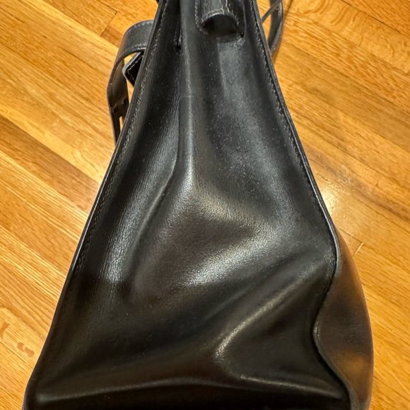Elegant Black Leather Hermes Kelly authentic Handbag